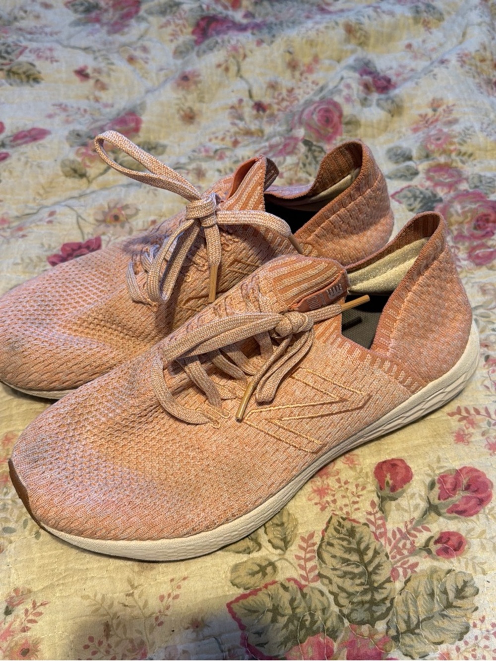 New Balance Peach Knit Lace-Up Women's Sneakers